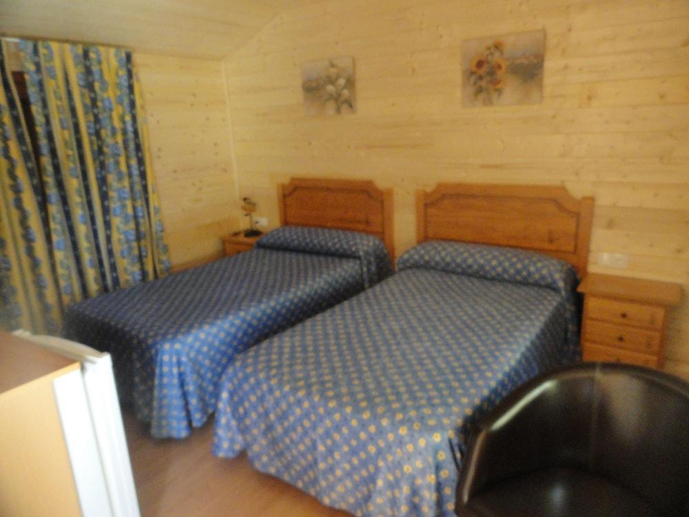 Hostal Gran Avenida Tarancón Zewnętrze zdjęcie